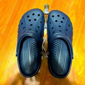 Crocs M 9 W 11